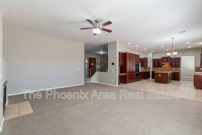 Building Photo - 3813 E Capricorn Pl