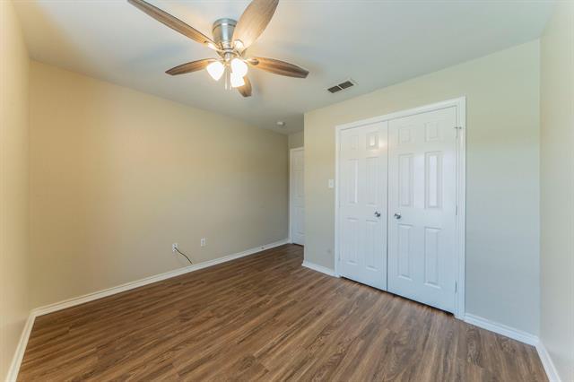 Building Photo - 122 Sunburst Ct