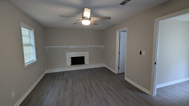 Building Photo - 130 Margaret Dr