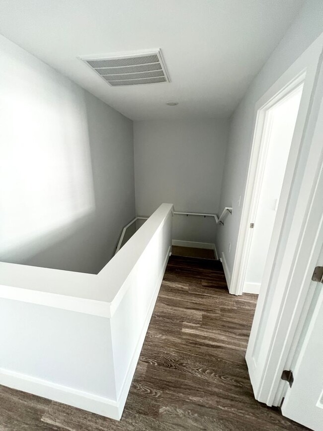 Building Photo - MOVE IN READY - FOUR Bedrooms! Master suite on both levels! NEW CONSTRUCTION! Great Conway Location!