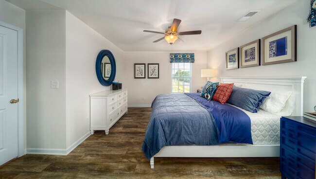 Building Photo - 5620 Harrison Trace Dr