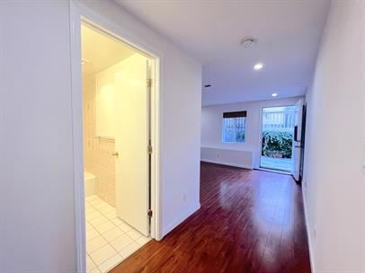 Building Photo - 1587 31st Ave