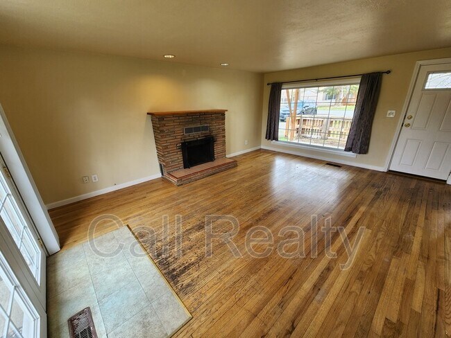 Building Photo - 1021 N Herald Rd