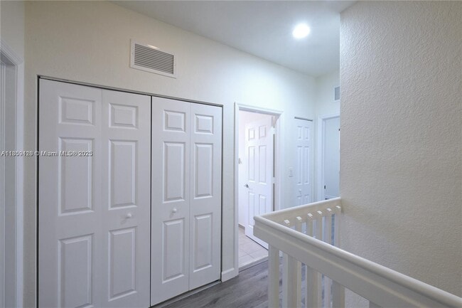 Building Photo - 9365 SW 171st Ct