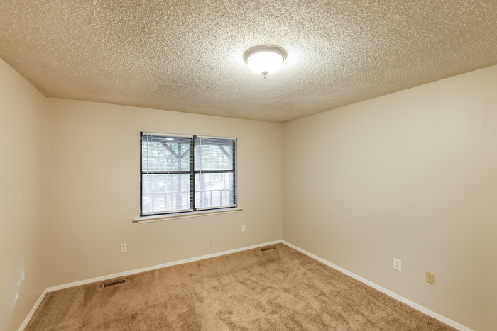 Building Photo - 13029 Allison Dr