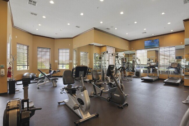 Building Photo - Your Spacious Lake Mary Home Awaits | 4BR, 3.5BA & Resort Amenities