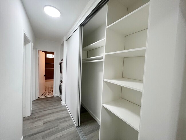 #12 Hallway Storage - 160 N Holliston Ave