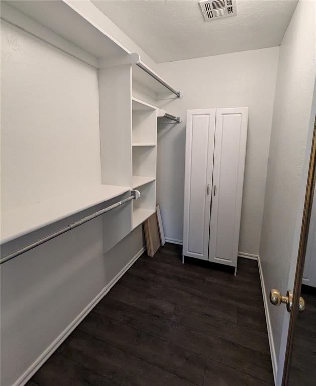 Building Photo - 420 W Comanche St