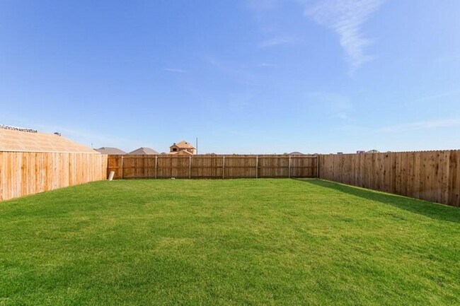 Building Photo - 1909 Crimson Lake Blvd