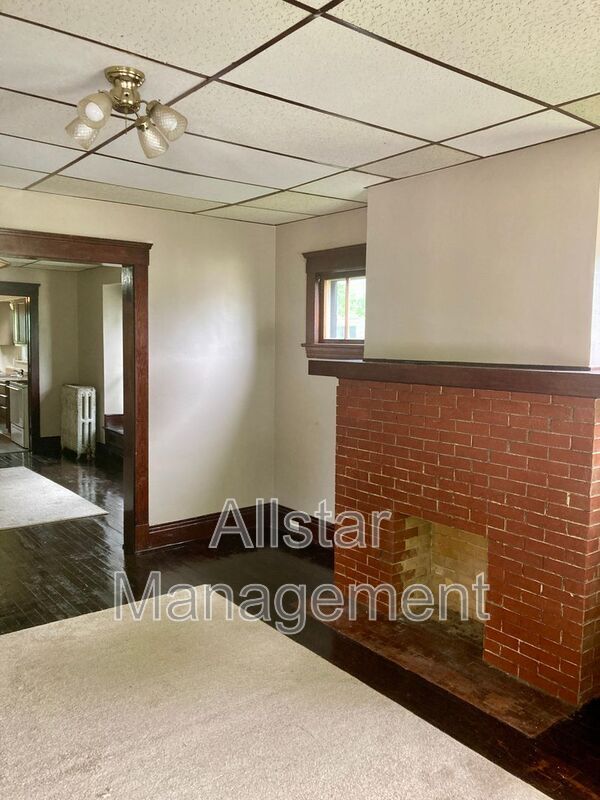 Building Photo - 3786 W 37th St