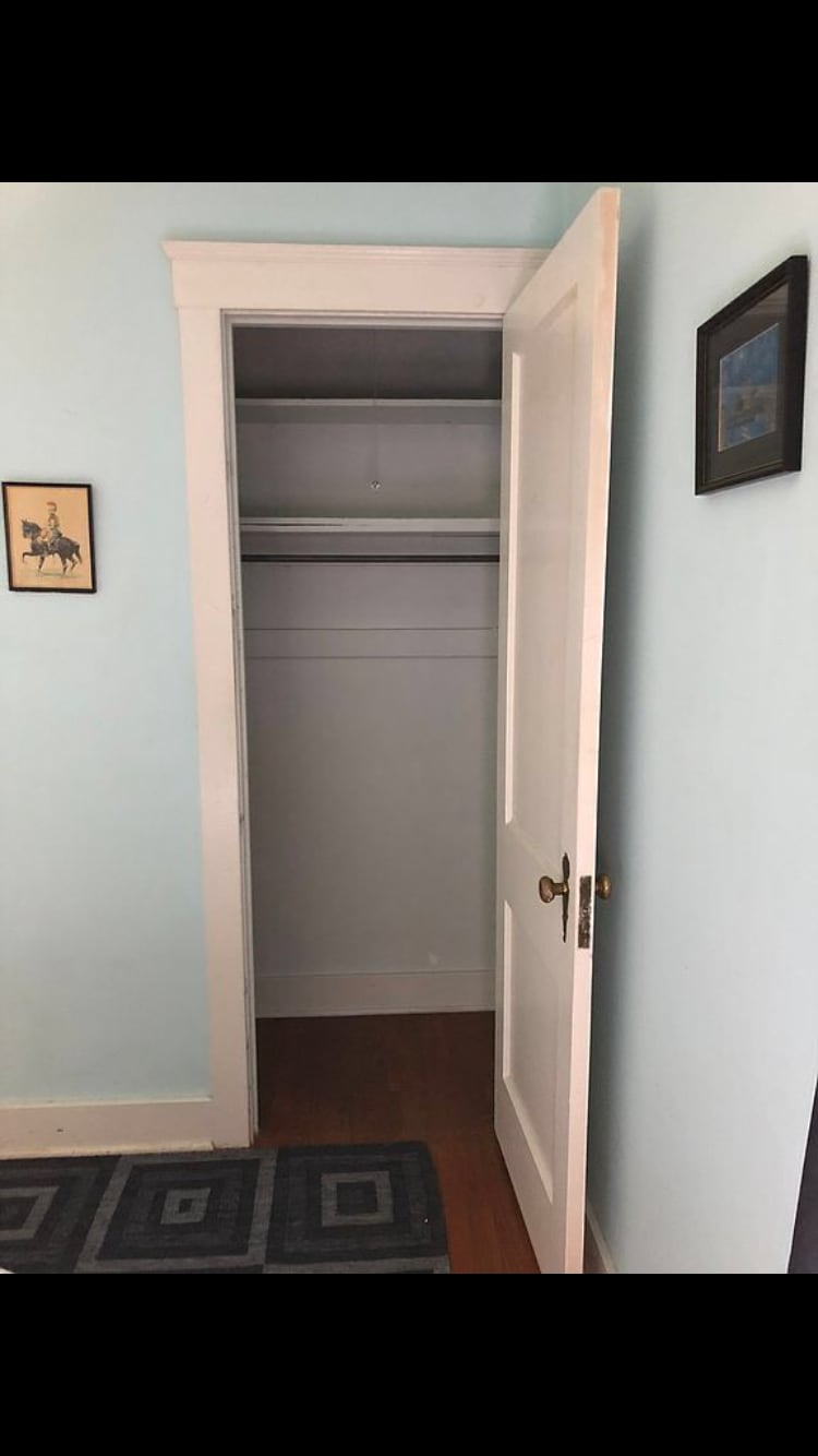 Building Photo - 335 W 2nd St