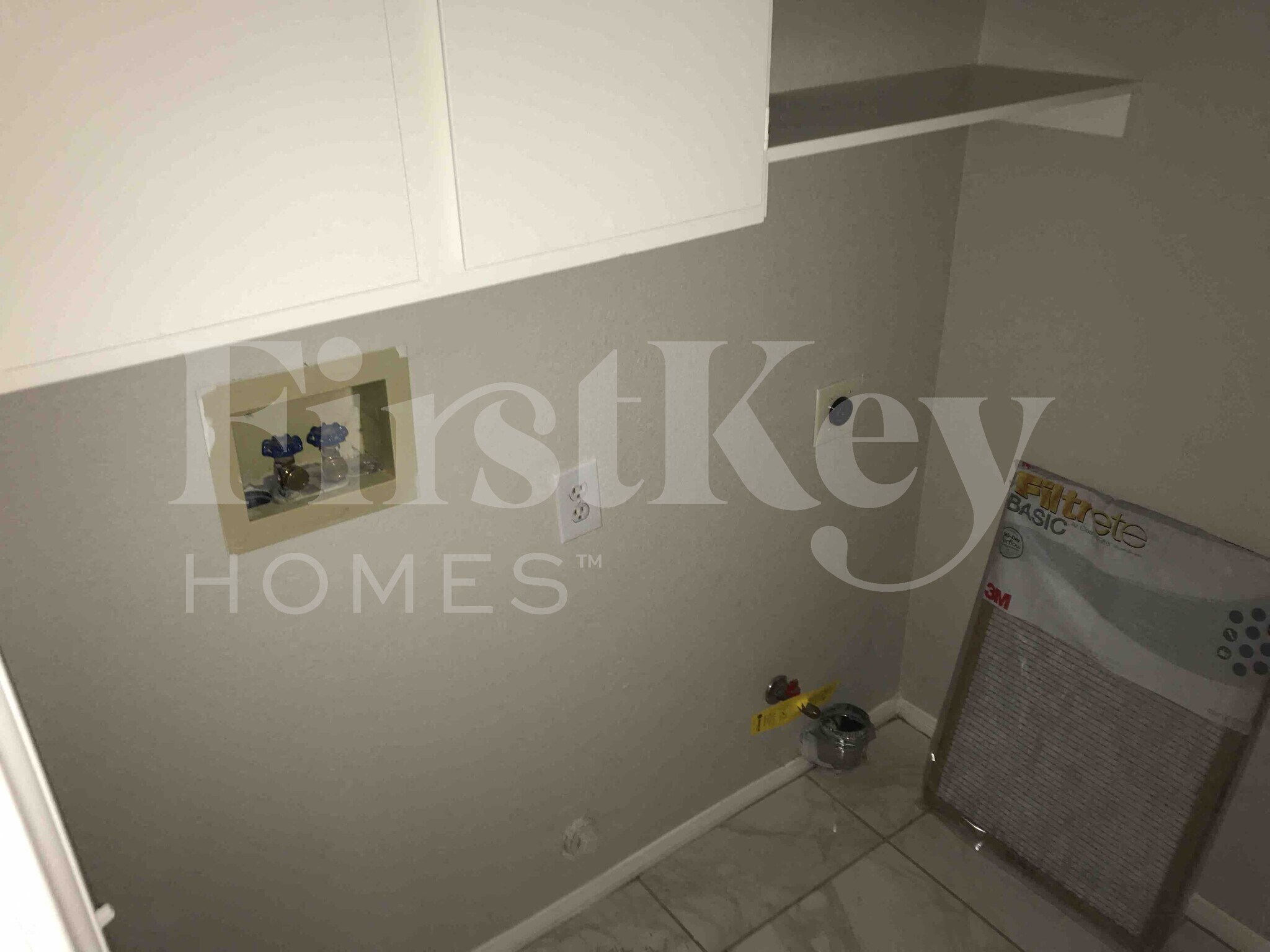 Building Photo - 8041 Hilliard Ave