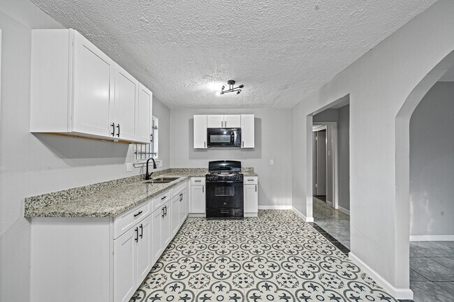 Building Photo - 8834 Brackley Ln