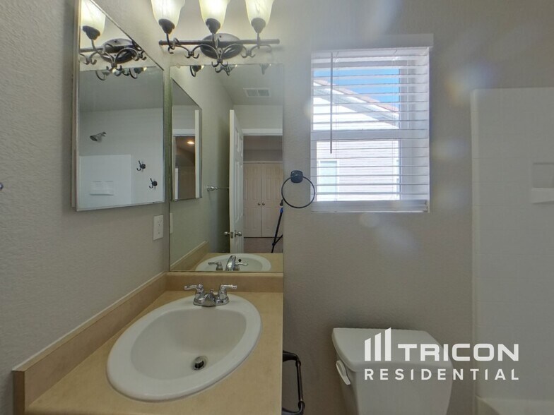 Building Photo - 7583 Talus Ridge Dr