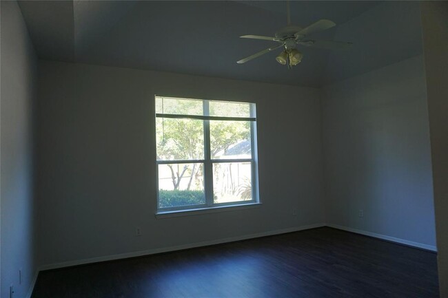 Building Photo - 17238 Laguna Trail Dr