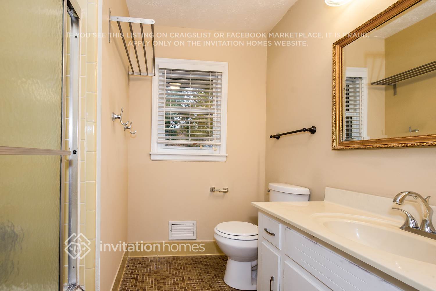 Building Photo - 3860 Litchfield Rd