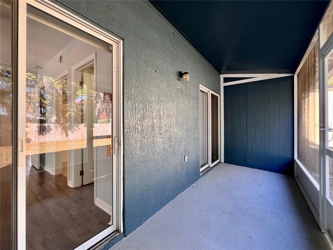 Building Photo - 3101 E Washington St