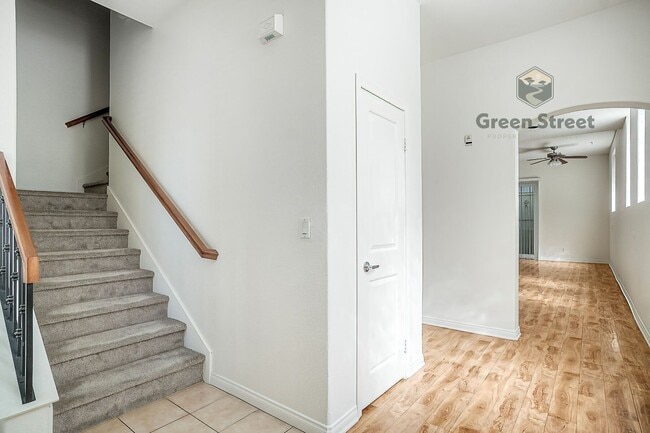 Building Photo - 4057 1st AvenueUnit 109
