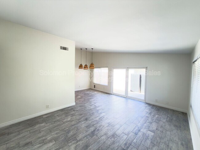 Building Photo - 3623 Harbor Crest Way