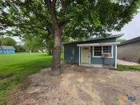 Building Photo - 702 San Antonio Ave