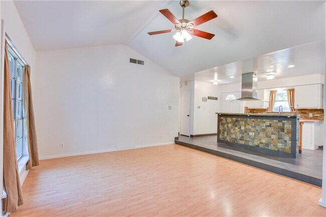 Building Photo - 4900 Brushy Ridge Dr