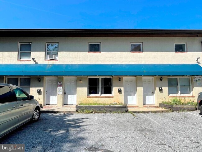 Building Photo - 21632 Great Mills Rd
