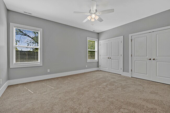 Building Photo - 203 Eastover St