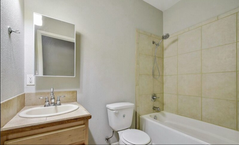 Building Photo - 622 Dartmouth Ave