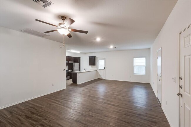Building Photo - 7209 Spirit Hill Rd