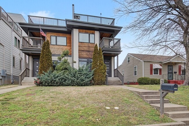 Building Photo - $4,195 per month | Fully Furnished | 3+ Month Leases Available