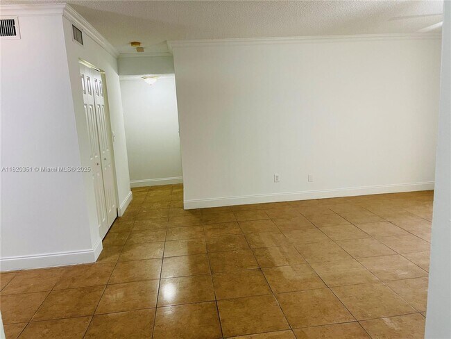 Building Photo - 8610 SW 149th Ave