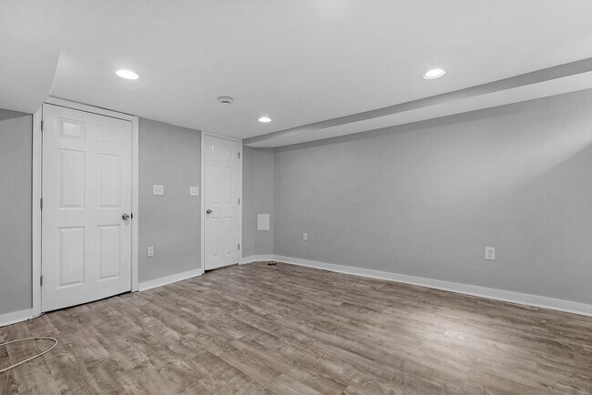 Building Photo - Gwynn Falls Beautiful 3 Bedroom With Finished Basement for RENT