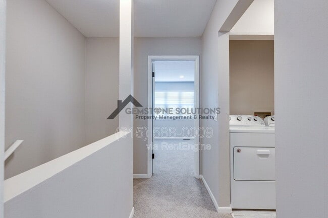 Building Photo - 2004 Granville Rd