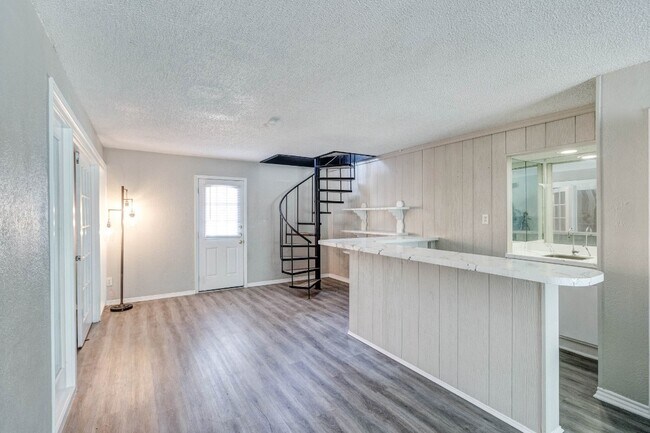 Building Photo - 5742 Marina Dr