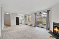 Building Photo - Top Floor End Unit Condo* Pet Friendly, Pr...