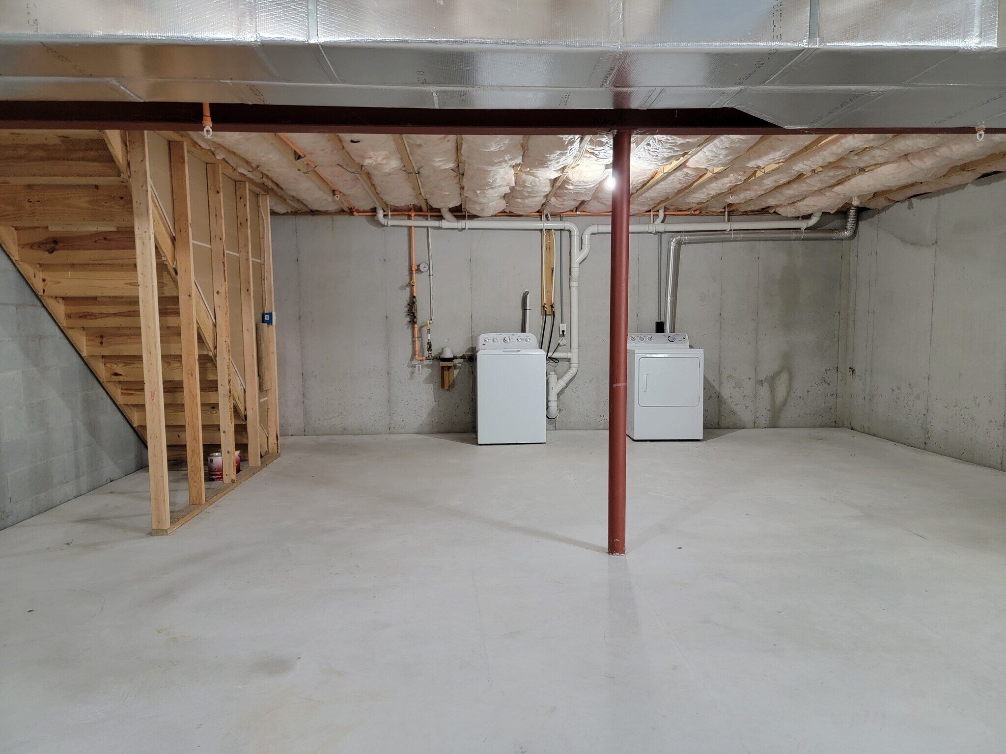 Building Photo - 213 Limestone Dr