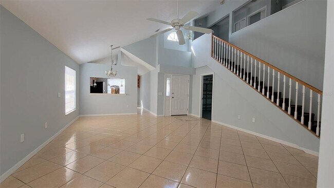 Building Photo - 2467 Quail Run Blvd N