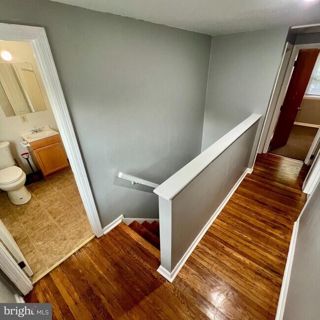 Building Photo - 20 Paynter Dr
