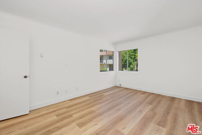 Building Photo - 16169 Sunset Blvd