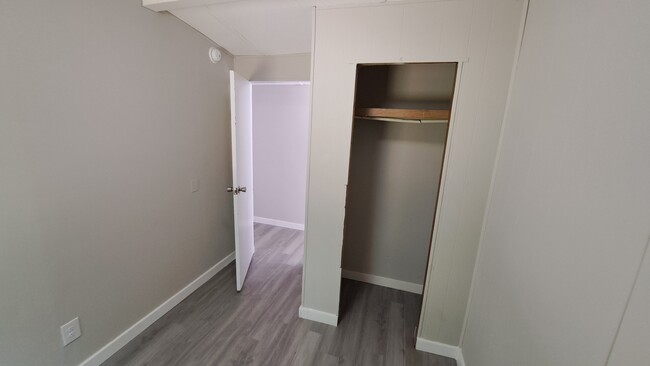 Building Photo - 113 Novits Nook Ct