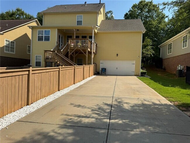 Building Photo - 3298 Darby Dr