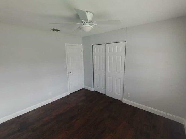 Building Photo - 6607 Rhone Dr