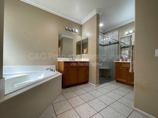 Building Photo - 392 Bjorn Ct