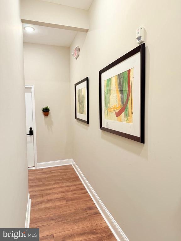 Building Photo - 3429 Chestnut Ave