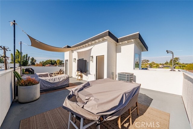 Building Photo - 3143 S Halm Ave