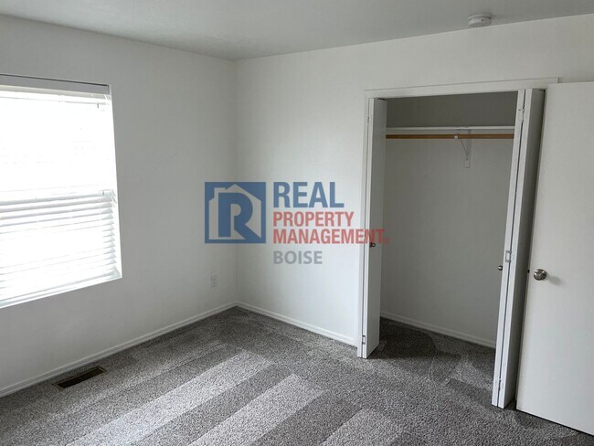 Building Photo - 3 Bedroom 2 Bath Boise Home Coming Soon!