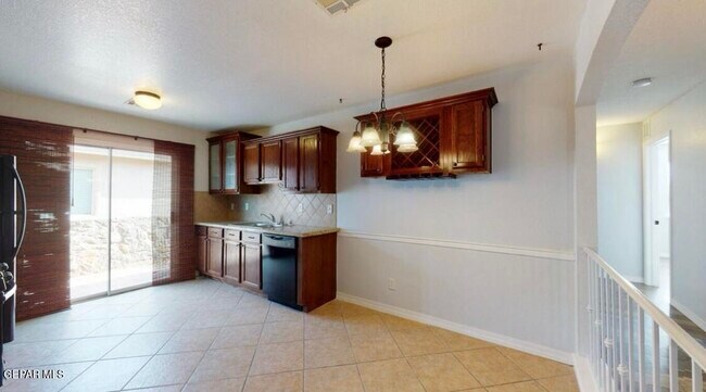 Building Photo - 14424 Jacinto Ramos Ave