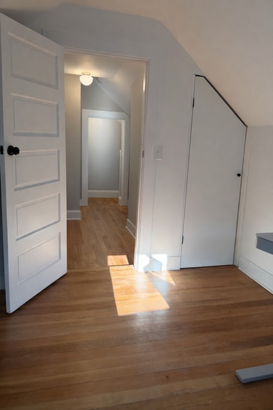 Closet in third bedroom. - 604 NE Shaver St