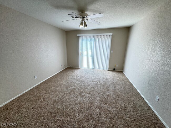 Building Photo - 7273 Vista Bonita Dr