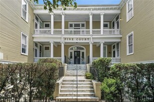 Building Photo - 625 Pine St